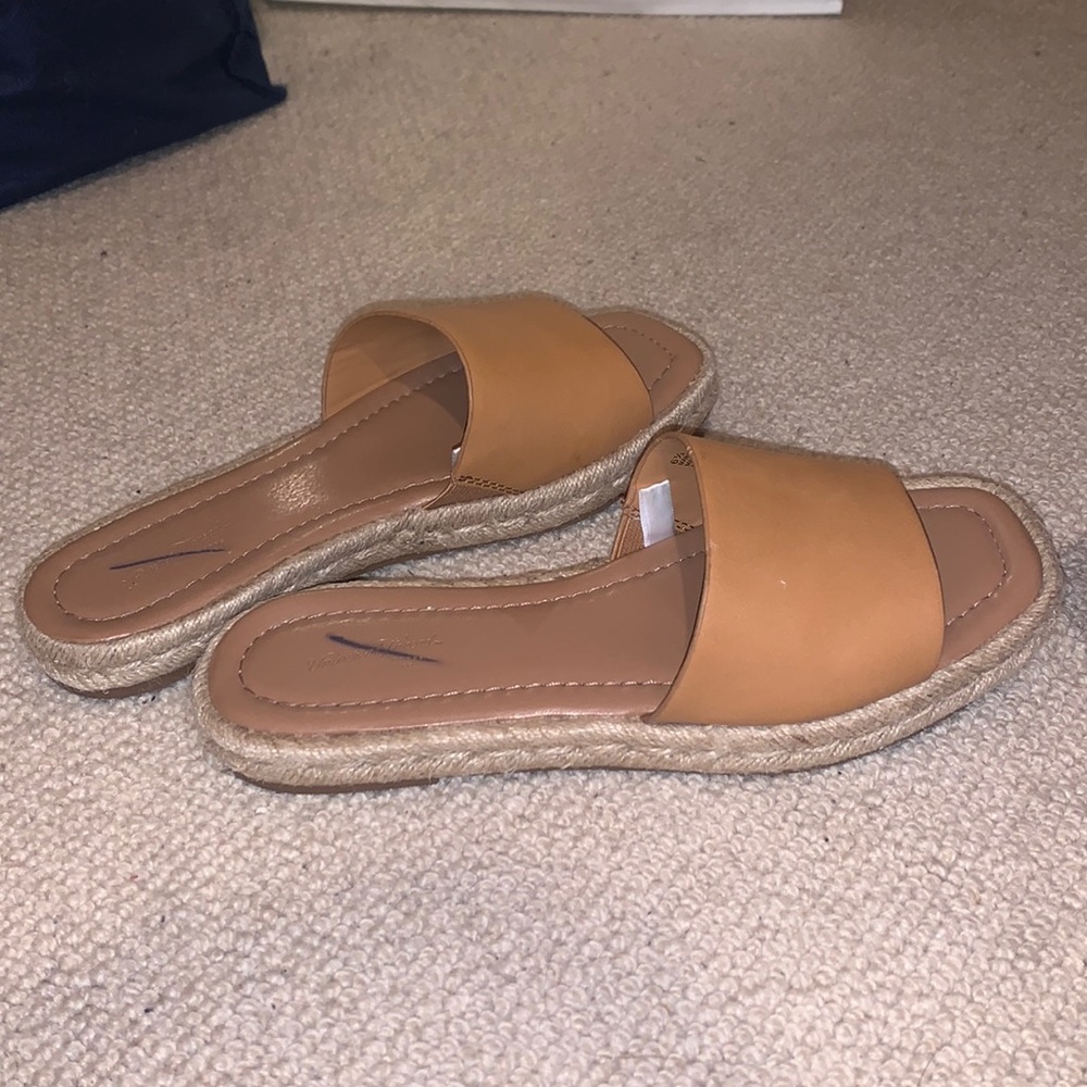 NWOT Single Strap Espadrille Sandal